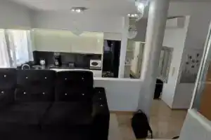 Ixian House Apartment, Иксия
