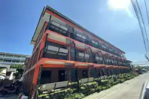 Oyo 560 Chang Hostel Suvarnabhumi, Бангкок