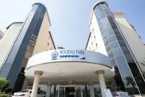 Holiday Park Resort, Окурджалар