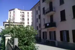 Brescia Apartment, Новара