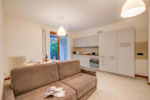 Magnolia - New Apartment Laveno Center, Лавено