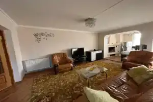 cozy 2-bedroom apartment in Gori, Гори