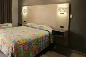 Super 7 Inn Dallas-Southwest, Даллас