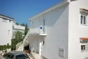 Apartments Curicta 1, Крк