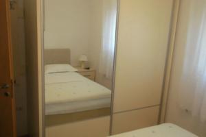 Apartment Ivica - parking: A1 Kastel Gomilica, Riviera Split, Kaštel Kambelovac