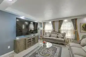 Family-friendly Indianapolis Home w/ Fenced Yard, Индианаполис