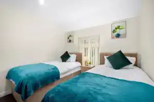 3br-sleeps6-parking-familyfriendly-nearastonvilla, Бирмингем