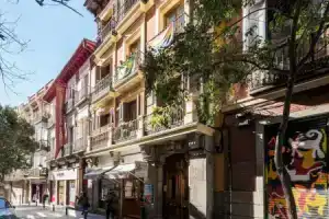 Apartamento Dúplex En Antón Martín, Мадрид
