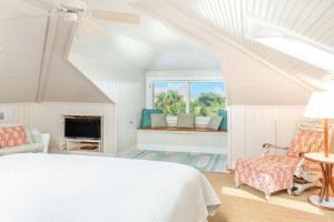 Ocean Oasis by Tybee Vacation Rentals, Тиби-Айленд
