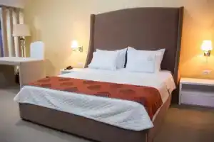 Santa Quaranta Premium Resort, Саранда