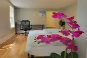 Entire House 1BD King Bed near Downtown, Балтимор