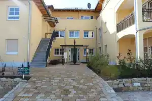 Appartement Vanii, Руст