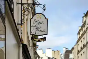 Hotel «du Petit Moulin», Париж