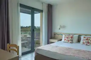 Atlantica Mikri Poli Rhodes, Колимбия