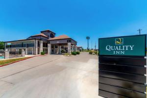 Отель «Quality Inn i-10 East Near At&t Center», Сан-Антонио