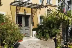FeWo mit 2 Bädern und 2 Schlafzimmern, Дрезден
