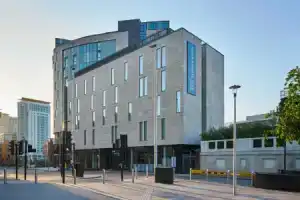 Sleeperz Hotel Cardiff, Кардифф