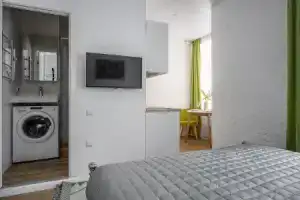 Letyourflat (Лэтюфлэт) на переулке Большой Златоустинский, Москва