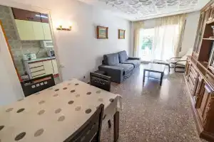 HomeHolidaysRentals Flores, Калелья