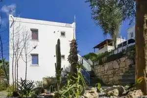 Cozy Flat in Bodrum With Shared Pool Near Beach, Бодрум