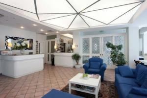 Hotel «Antibes», Риччионе