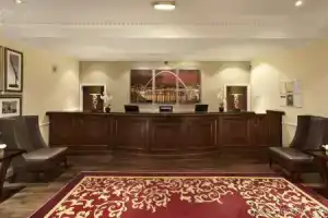 County Hotel Newcastle, Ньюкасл