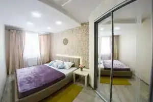 Апартаменты Luxe на пр-те Карла Маркса, 30, Омск