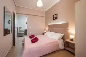 Prestige Holiday Apartments, Кос