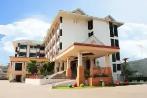 Ayara Grand Palace Hotel, Пхитсанулок
