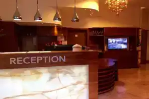 Wellness Hotel lÖWe, Пьештяны