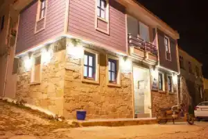 Sardunya Hotel, Бозджаада
