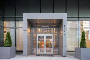 BOQ Lodging Apartments In Rosslyn, Вашингтон