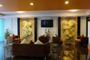 Phuket Seaview Resotel, Раваи