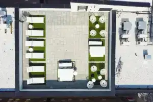 Mont Royal Suites, Монреаль