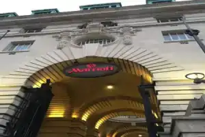 London Marriott Hotel County Hall, Лондон