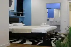Vere Side Hotel, Тбилиси