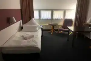 Apartment 31, Зиндельфинген