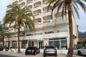Отель «Hôtel Riva Art & Spa», Ментона