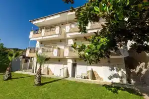 Апарт-отель «Halkidiki Greek Pride Themelis Studios», Фурка