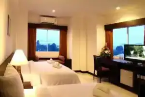 The White Pearl Hotel, Краби