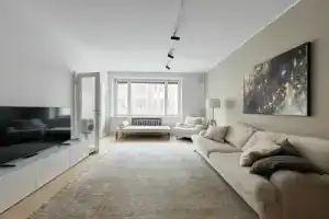 Stylish Downtown 2BR Flat with Sauna and Work Area, Хельсинки