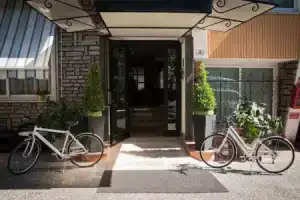 Hotel «Ariston», Империя