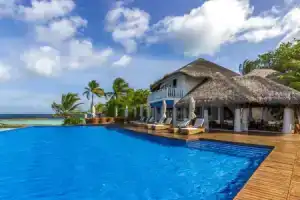 NH Maldives Kuda Rah Resort, Дейнджти