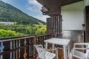 Il Ruscello Apartment with Terrace and View of the Alps, Тарвизио