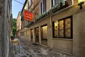 Hotel «Caprera», Венеция