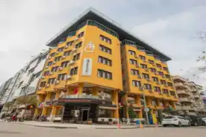Berrak Otel, Салихли