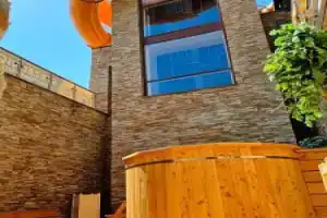 Hotel «i Aquapark Olender», Торунь