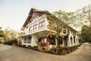 Suan Bua Hotel & Resort, Бан Понг