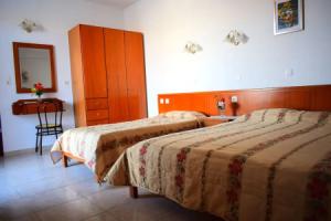Triple Sea View Family Room Close To The Beach, Линдос