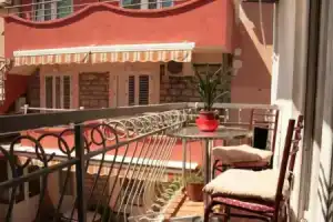 Studio Apartment on the Beach, Бечичи